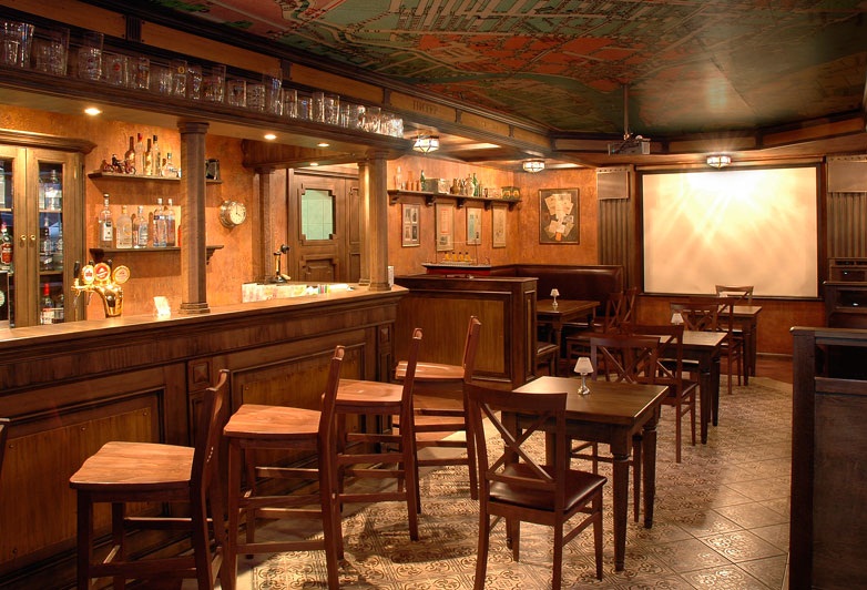 Мебель для кафе, баров, ресторанов. Изготовление торговой мебели в Киеве